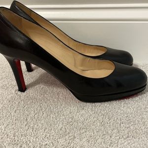 EUC authentic Christian Louboutin heels size 39.5